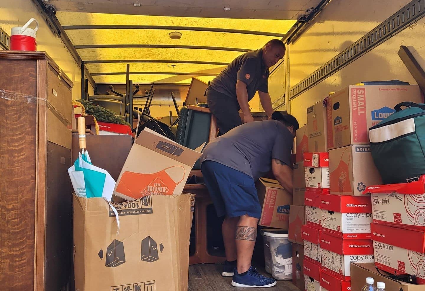 WikiWiki Employees Loading the Truck