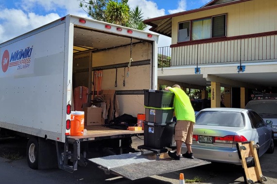 Oahu moving services in Hawaii for residential, commercial and international moves. Specializing in inter-island moving services, Wikiwiki Express can handle all the packing, moving, storage and shipping that your belongings require.